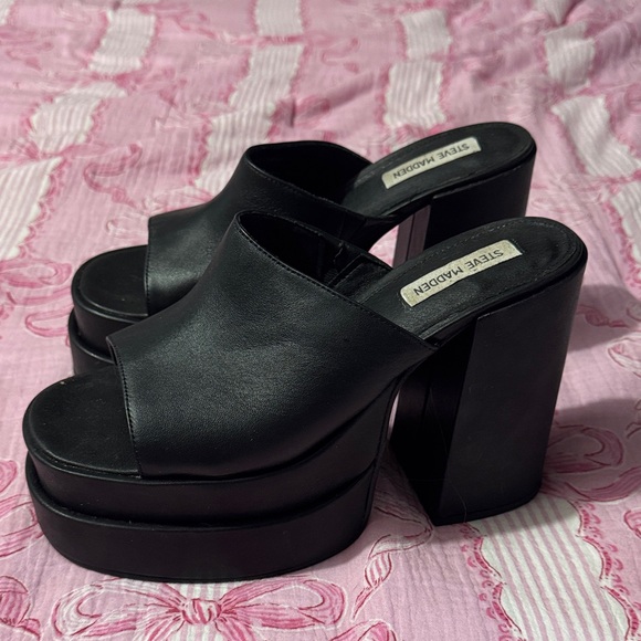 Steve Madden Cagey Black Platform Heels - Picture 3 of 6